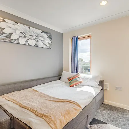 Mica Point Centre Apartment