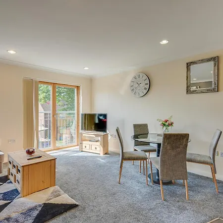 Mica Point Centre Apartment *